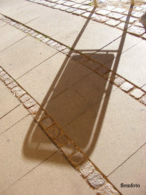 photo "Shadow" tags: reporting, 