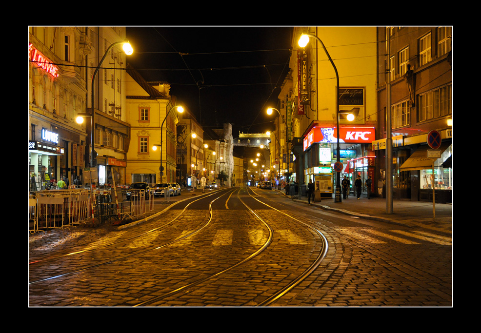 photo "***" tags: street, travel, Prague