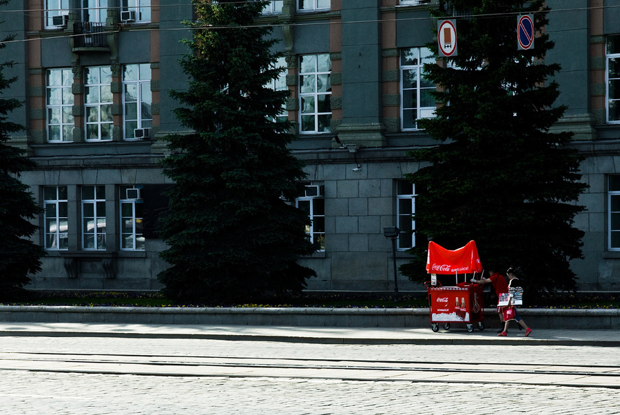 photo "***" tags: street, 