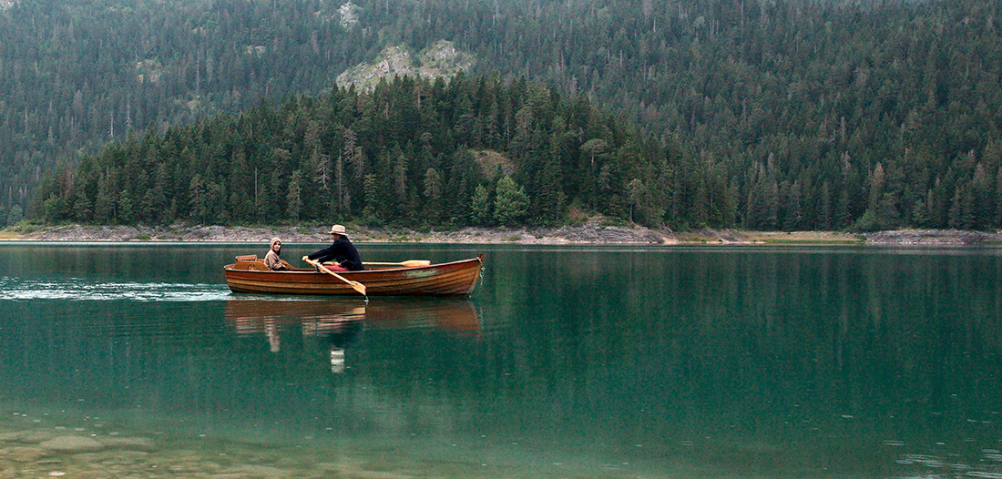 photo "***" tags: landscape, travel, nature, Europe, boat, summer, Черногория, Чёрное озеро