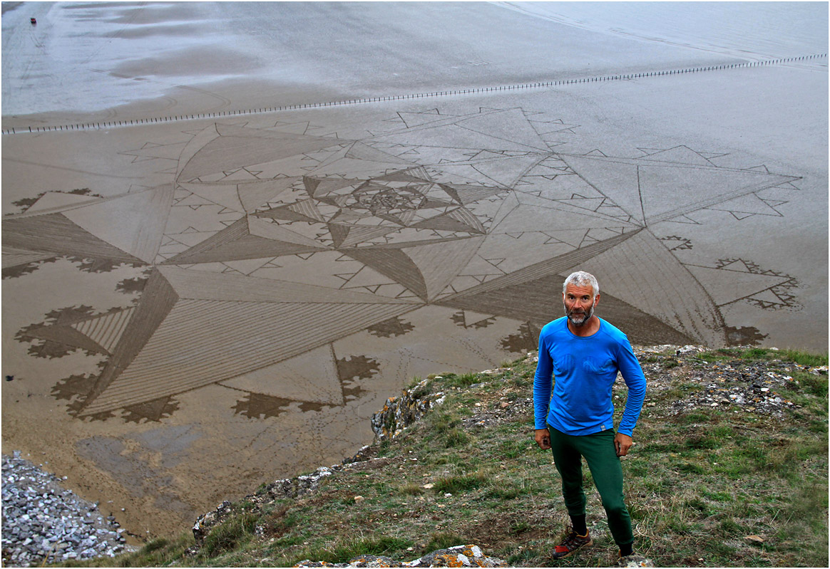 photo "Artist Simon Beck's giant Somerset beach art" tags: reporting, sea, отлив