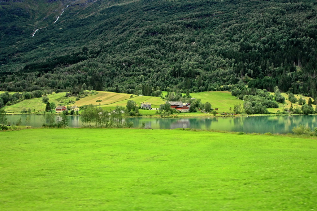 photo "***" tags: landscape, travel, nature, Europe, clouds, meadow, mountains, river, summer, water