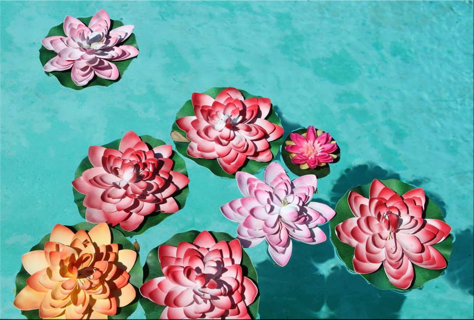 photo "Plastic Lilies" tags: still life, 