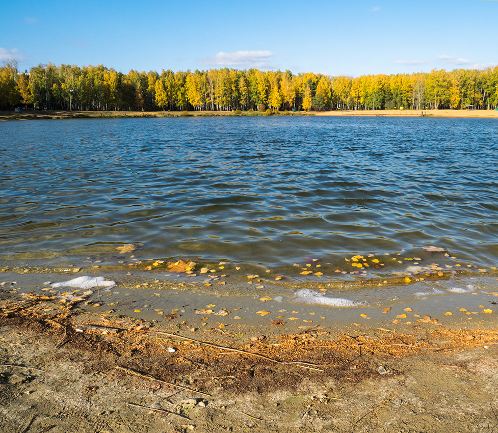 photo "***" tags: landscape, autumn, clouds, forest, lake, water