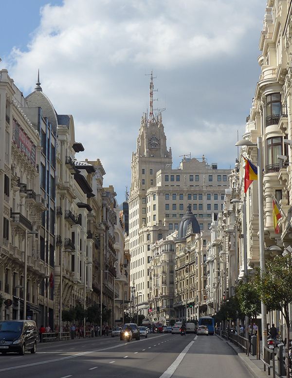 photo "Gran Via" tags: architecture, city, reporting, 