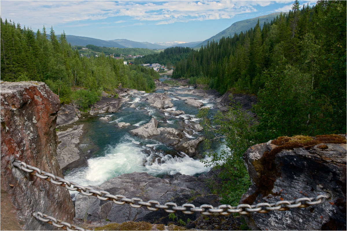 photo "Way to the valley" tags: landscape, travel, bridge, river, долина цепи, шивера