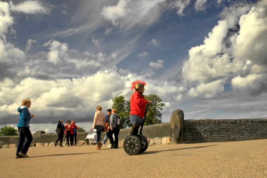 photo "***" tags: travel, street, genre, Europe, clouds, woman