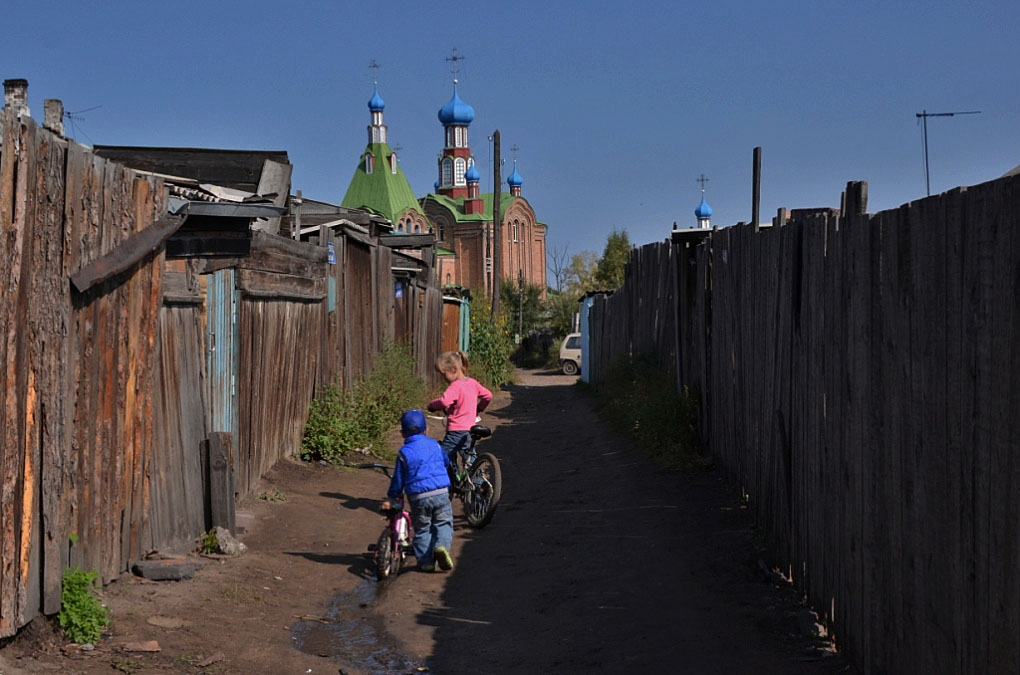 photo "***" tags: genre, children, запустение, народ