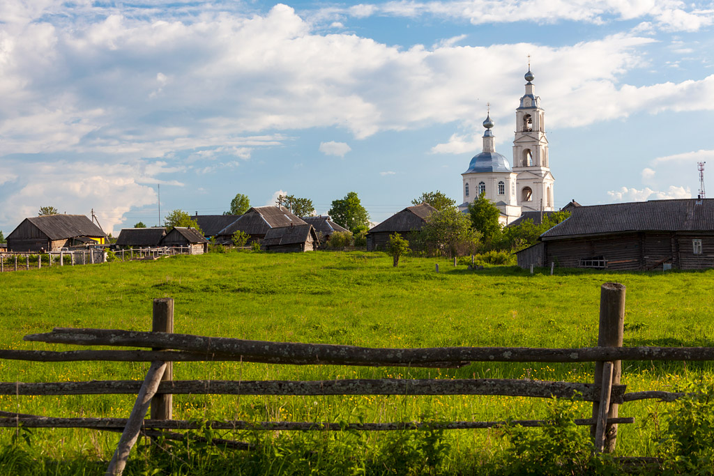 photo "The village" tags: landscape, travel, Russia, summer, деревня, покой, старина