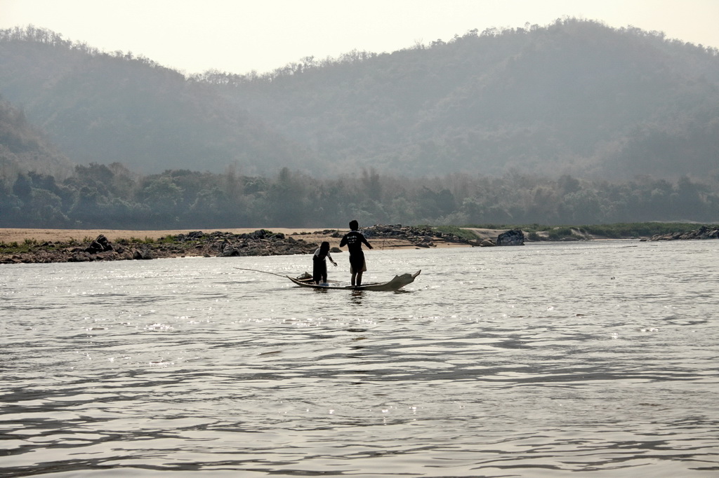 photo "***" tags: landscape, nature, travel, Asia, children, mountains, river, sun, water