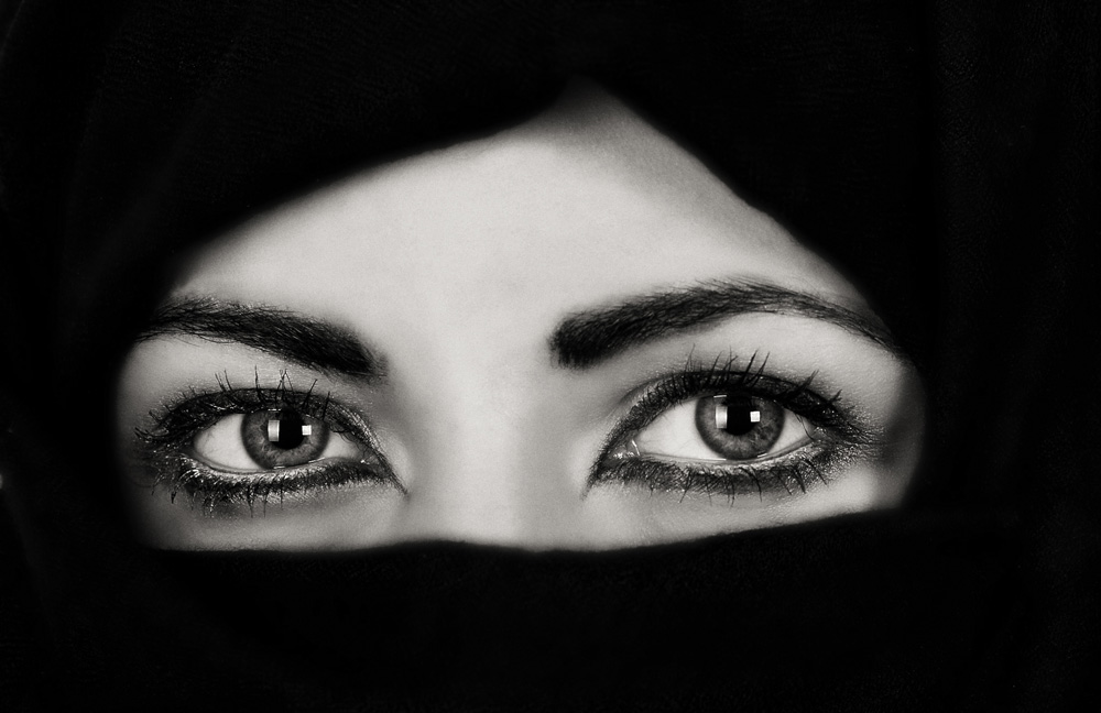 photo "***" tags: portrait, black&white, fragment, 