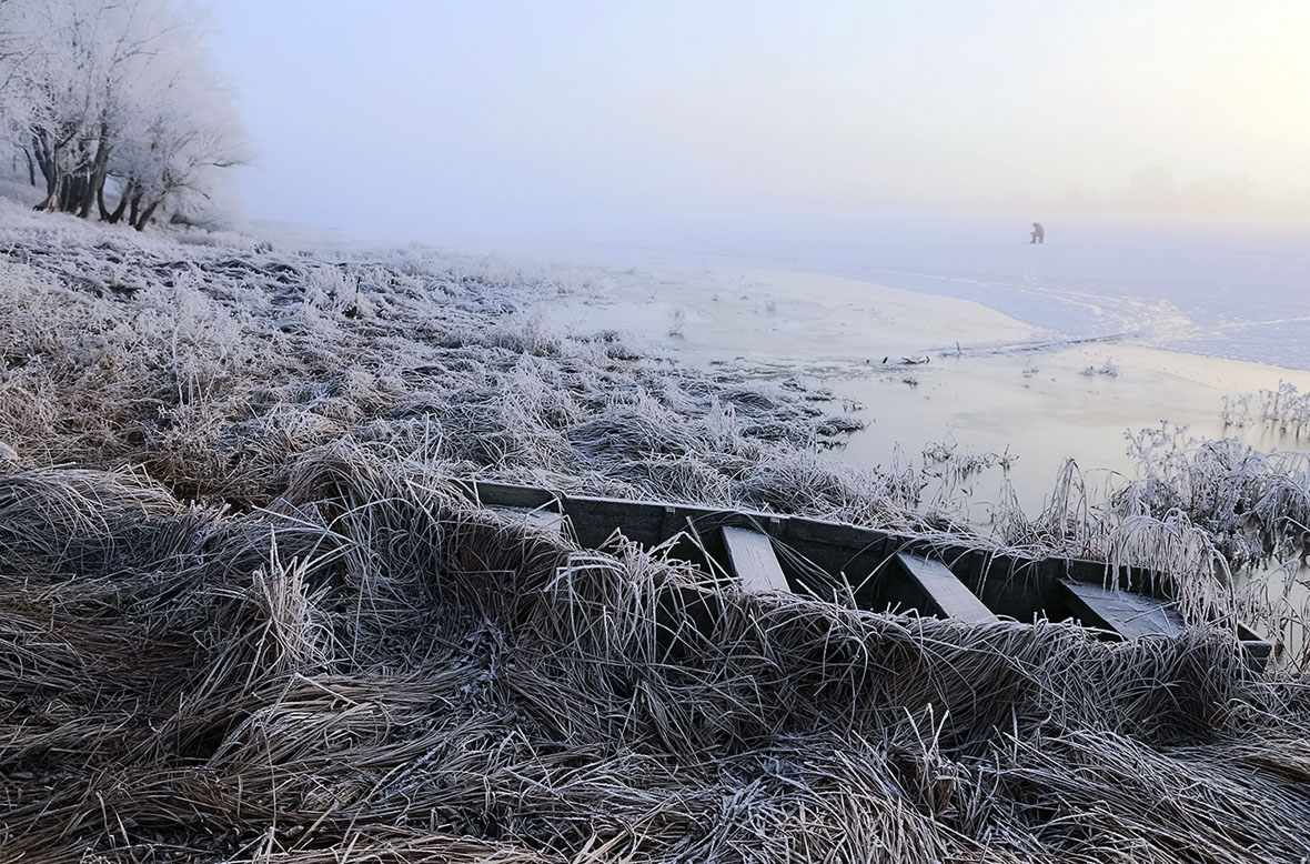 фото "Замереть до весны..." метки: пейзаж, природа, изморозь, лодка, рассвет, рыбак