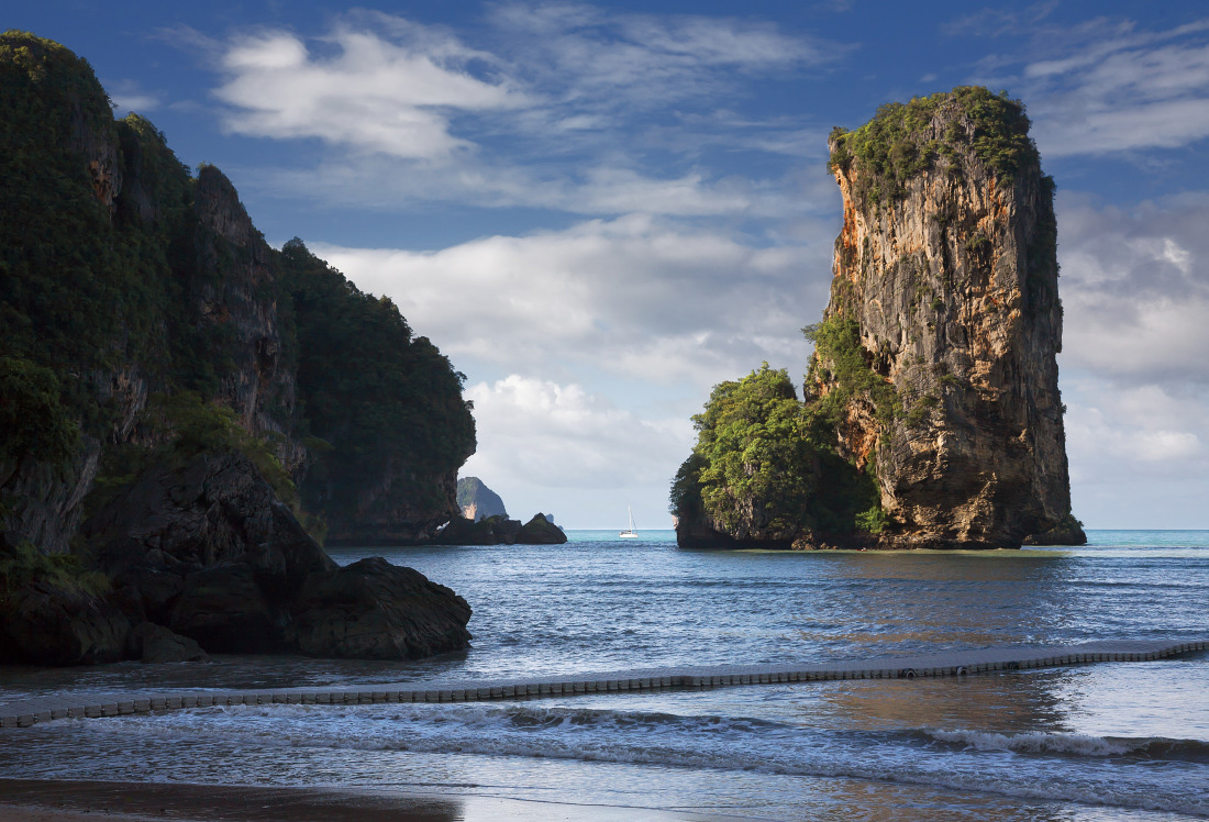 photo "***" tags: landscape, travel, clouds, rocks, sea, Краби, Таиланд, яхта