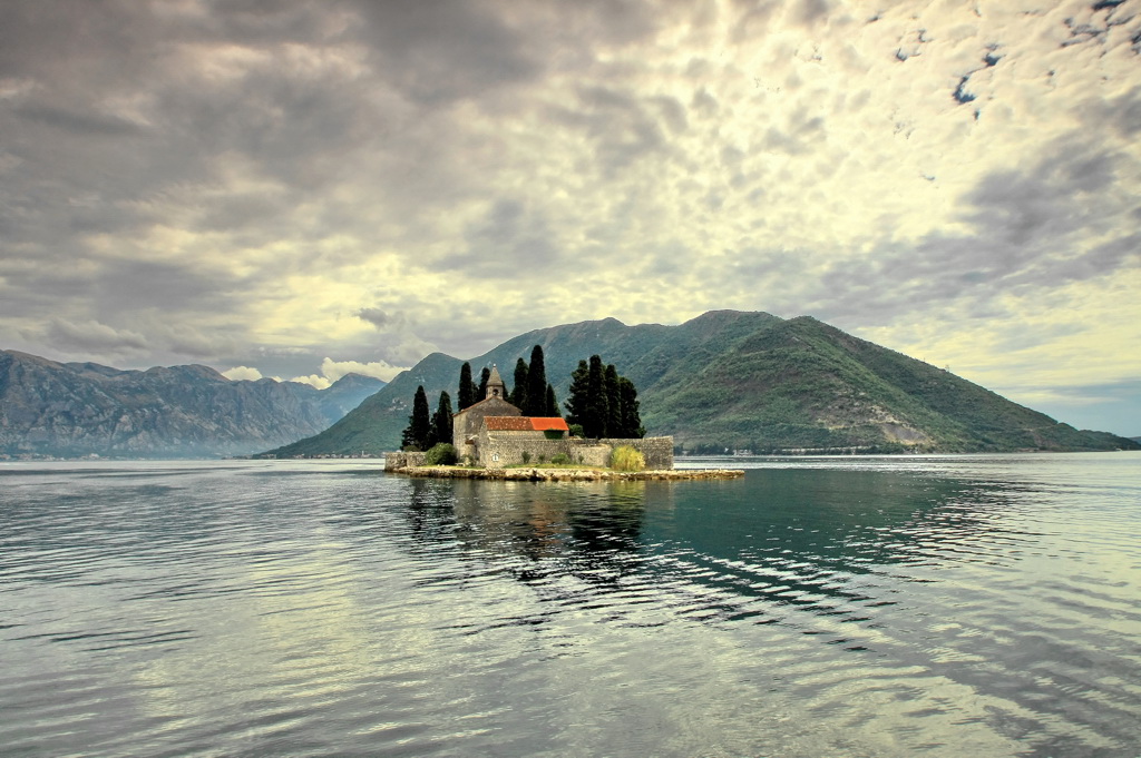 photo "***" tags: landscape, travel, nature, Europe, clouds, lake, mountains, summer, water, дома