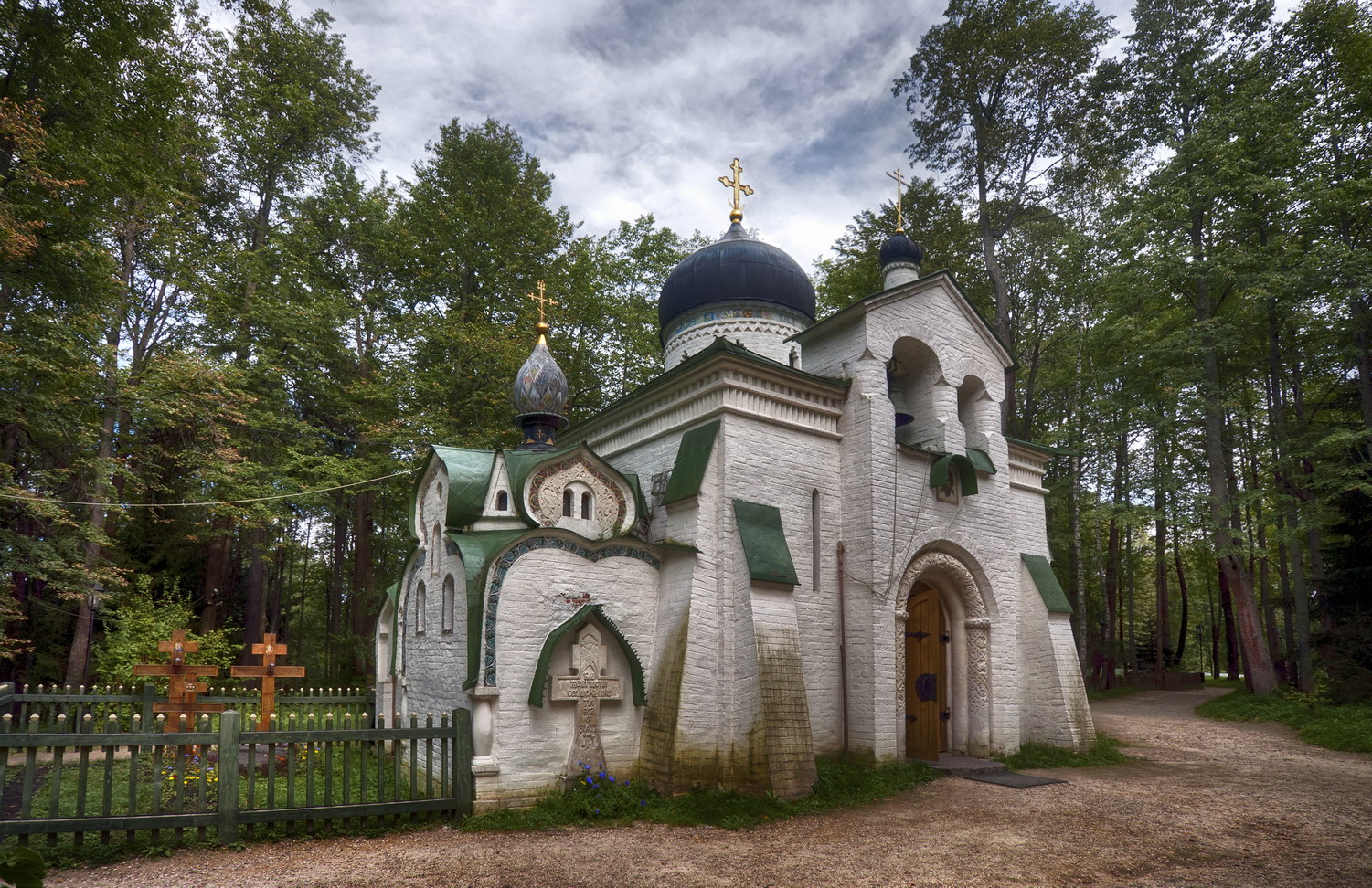 фото "Маленькая церковь в Абрамцево" метки: архитектура, путешествия, 