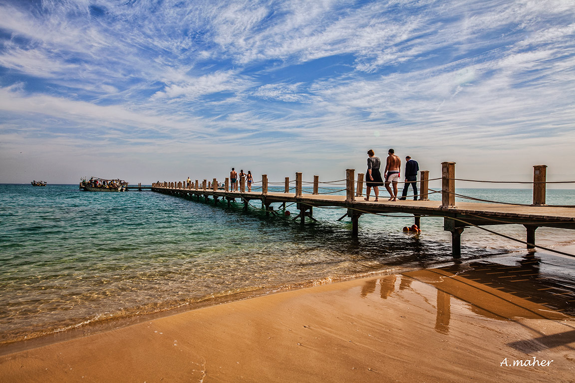 photo "WALKING ON THE BRIDGE" tags: landscape, Landscape