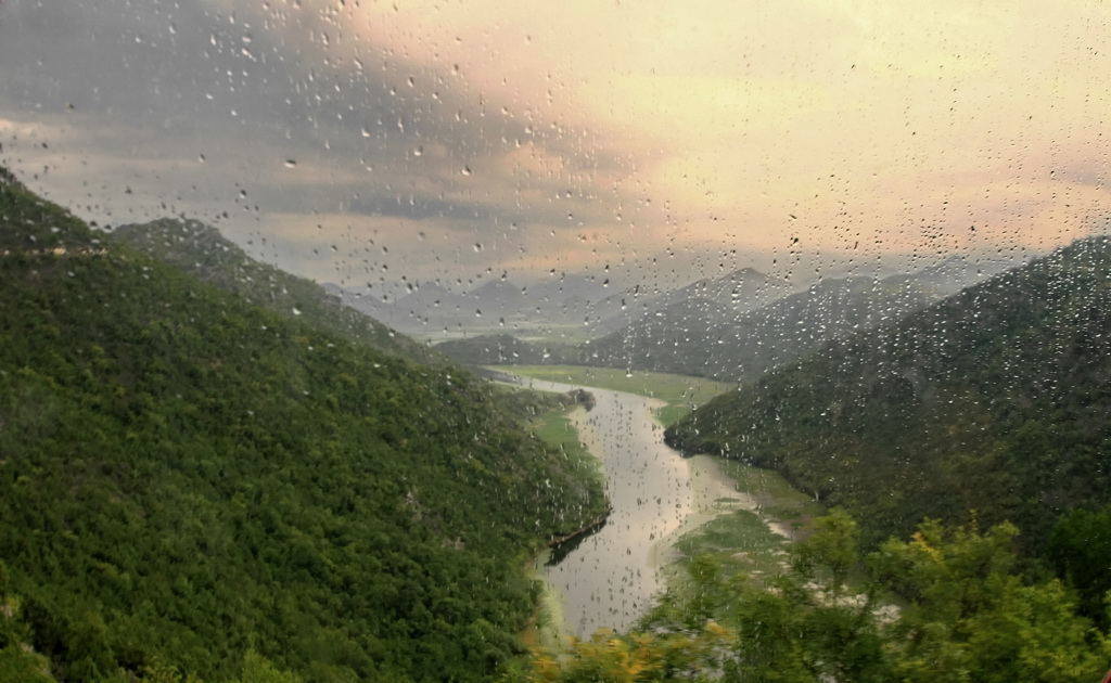 photo "***" tags: landscape, nature, travel, Europe, clouds, meadow, mountains, river, sun, water