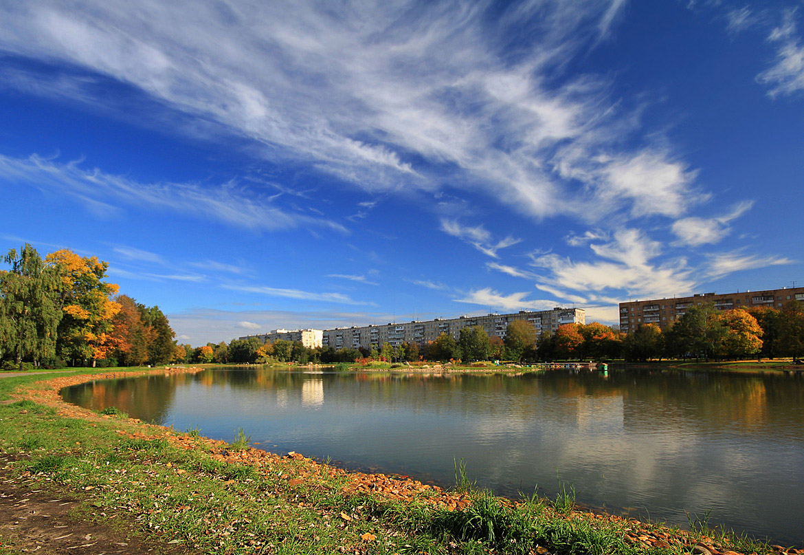 photo "***" tags: landscape, nature, city, Moscow, autumn, sky, water