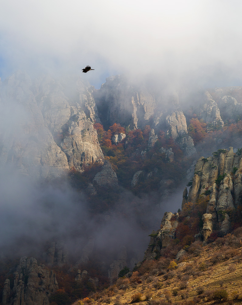 photo "***" tags: , Crimea, autumn, fog, rocks, демерджи