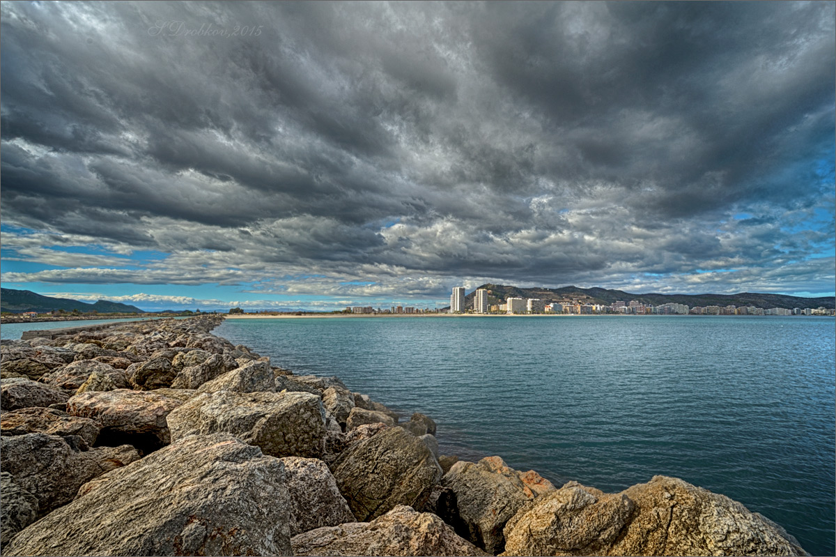 photo "El tiempo para volver a casa" tags: landscape, clouds, mountains, sea, water, winter, Набережная