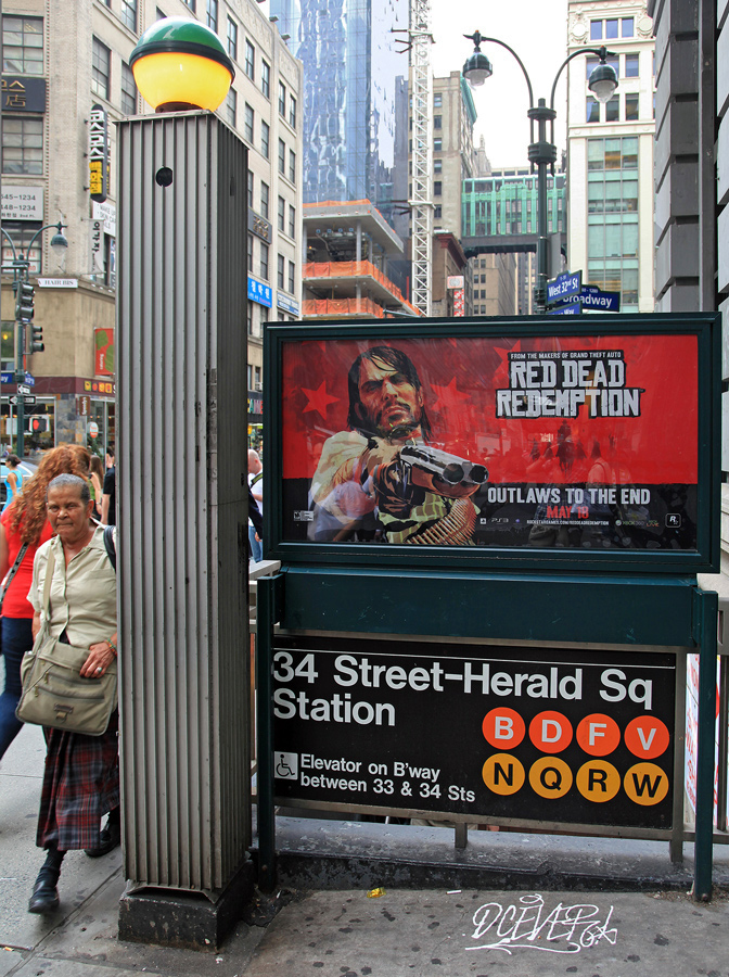 photo "Head-on collision" tags: street, city, New York City