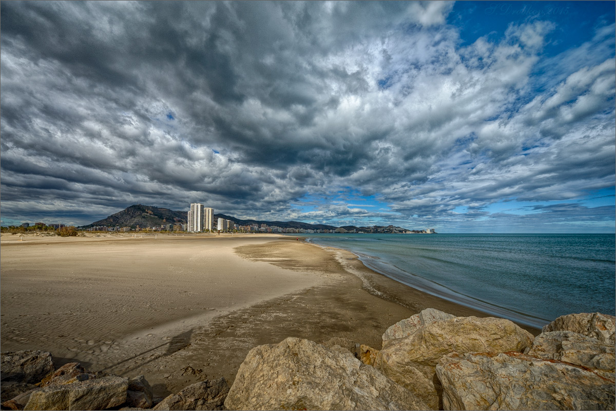 photo "***" tags: landscape, city, nature, Europe, clouds, mountains, sea, water, winter