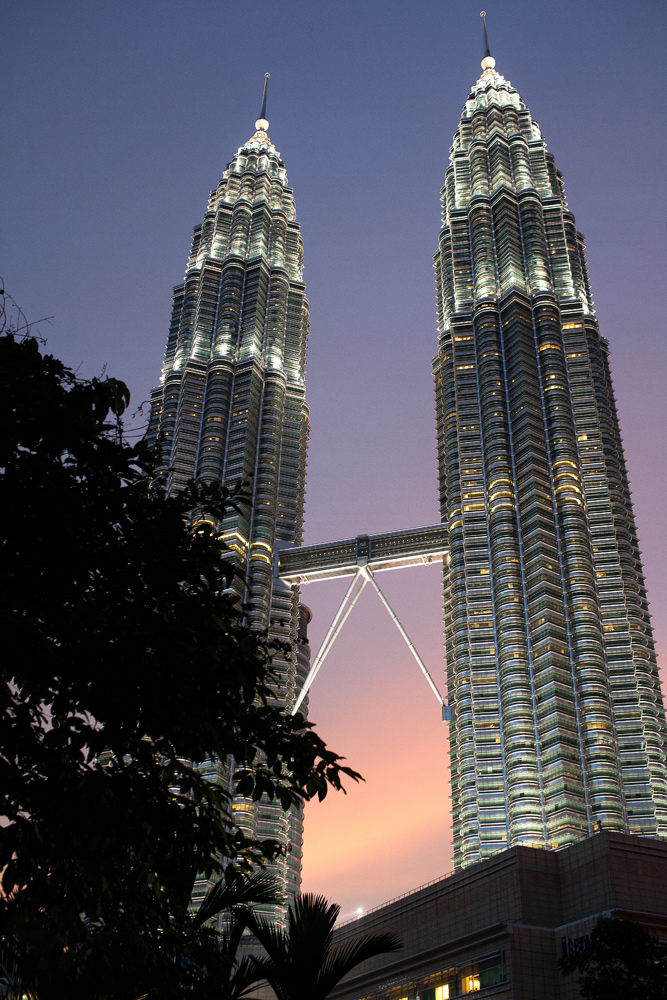 photo "Evening in KL" tags: architecture, 
