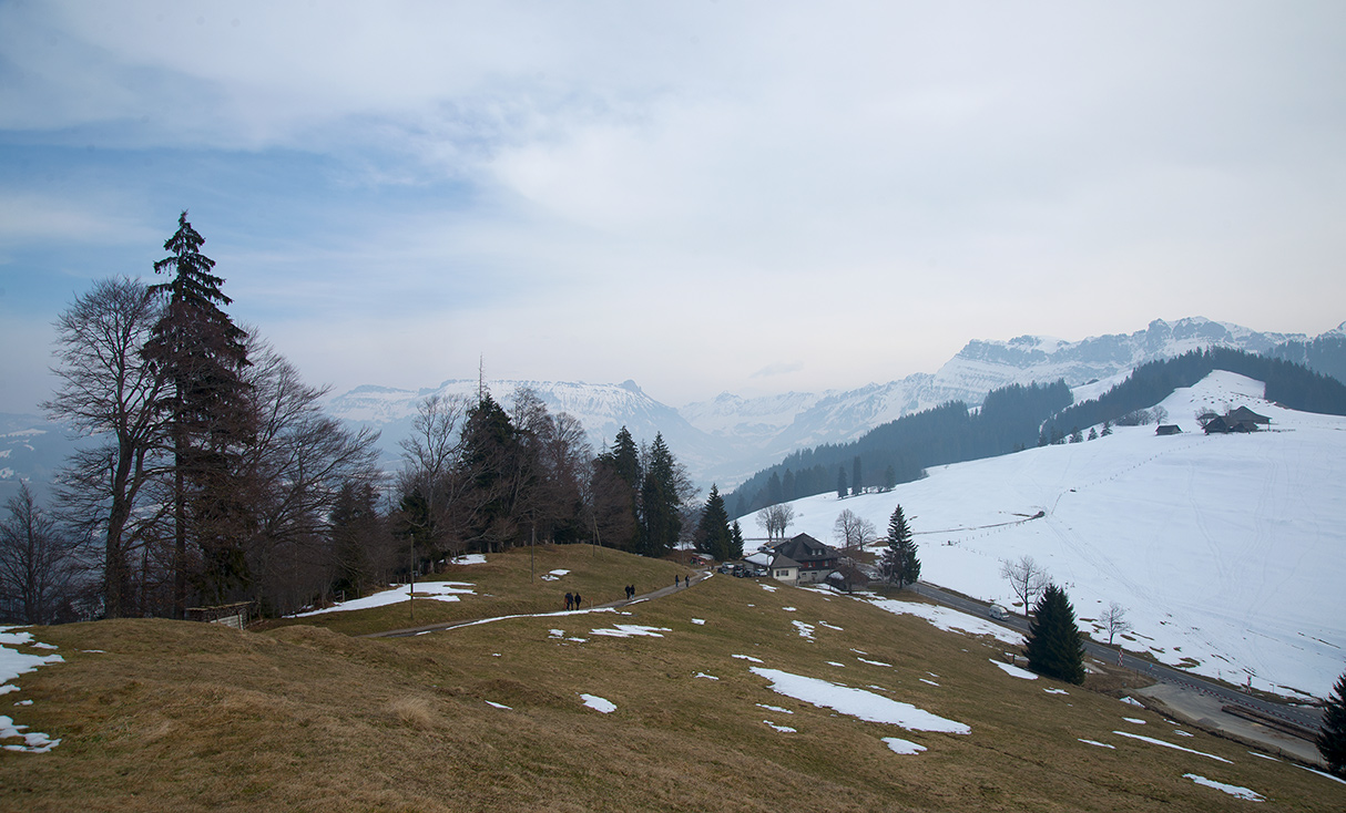 фото "Март. На перевале." метки: пейзаж, природа, путешествия, Schweiz, Альпы, Европа, весна, горы, облака