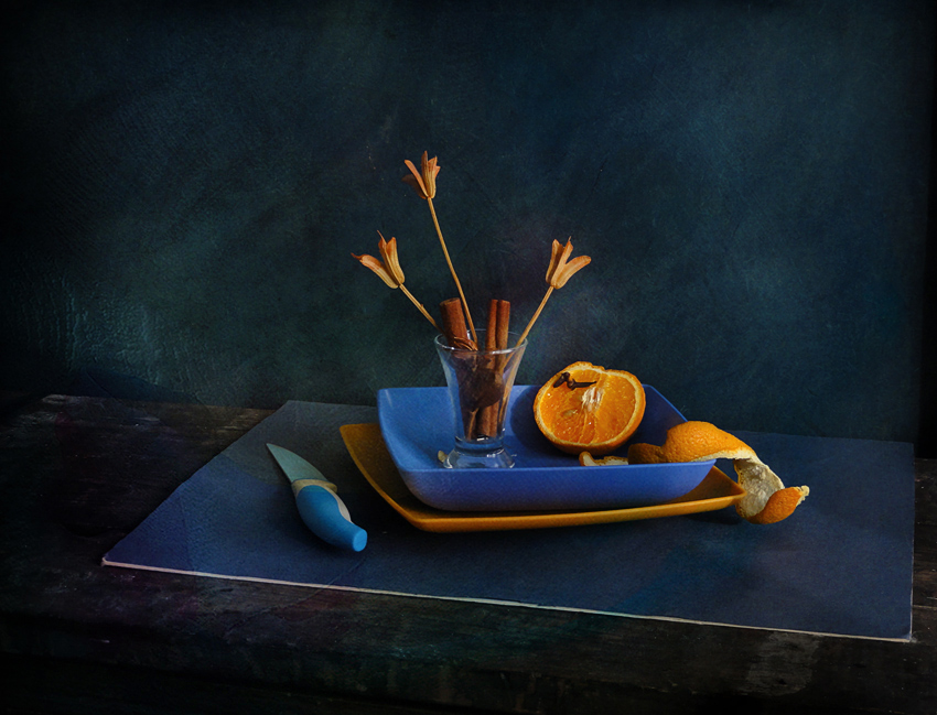 фото "На синем" метки: натюрморт, апельсин