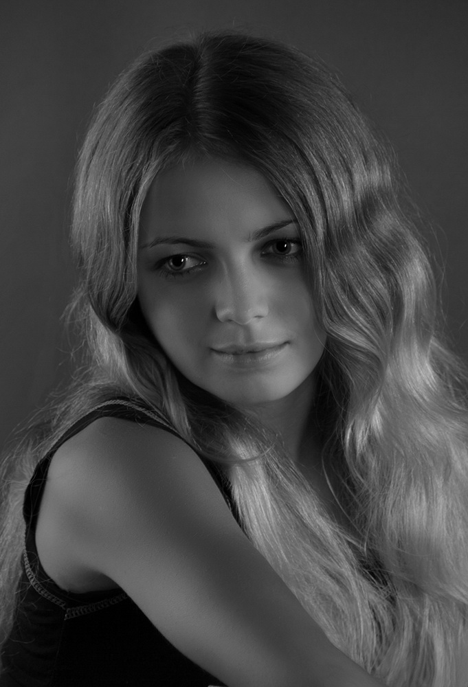 photo "Nastya" tags: portrait, black&white, girl