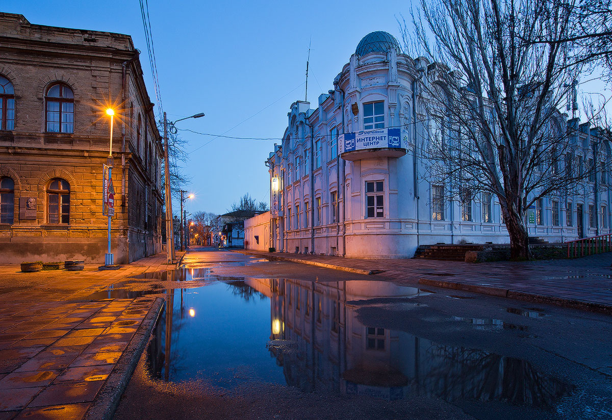 фото "Предрассветная Евпатория" метки: , Евпатория, Крым, лужи, отражения, утро