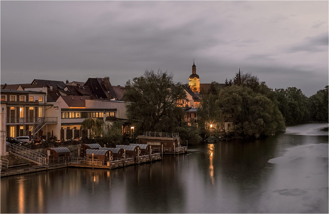фото "Дождливый вечер на реке" метки: пейзаж, foto liubos, havel, бранденбург, весна, вечер, вода, германия, фонари
