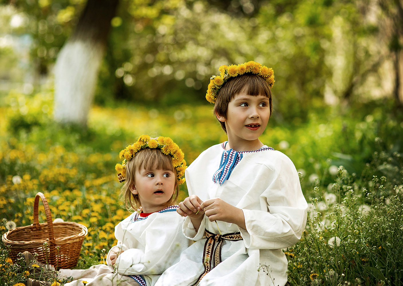 photo "***" tags: , children, evening, park, spring, детский портрет, одуванчики