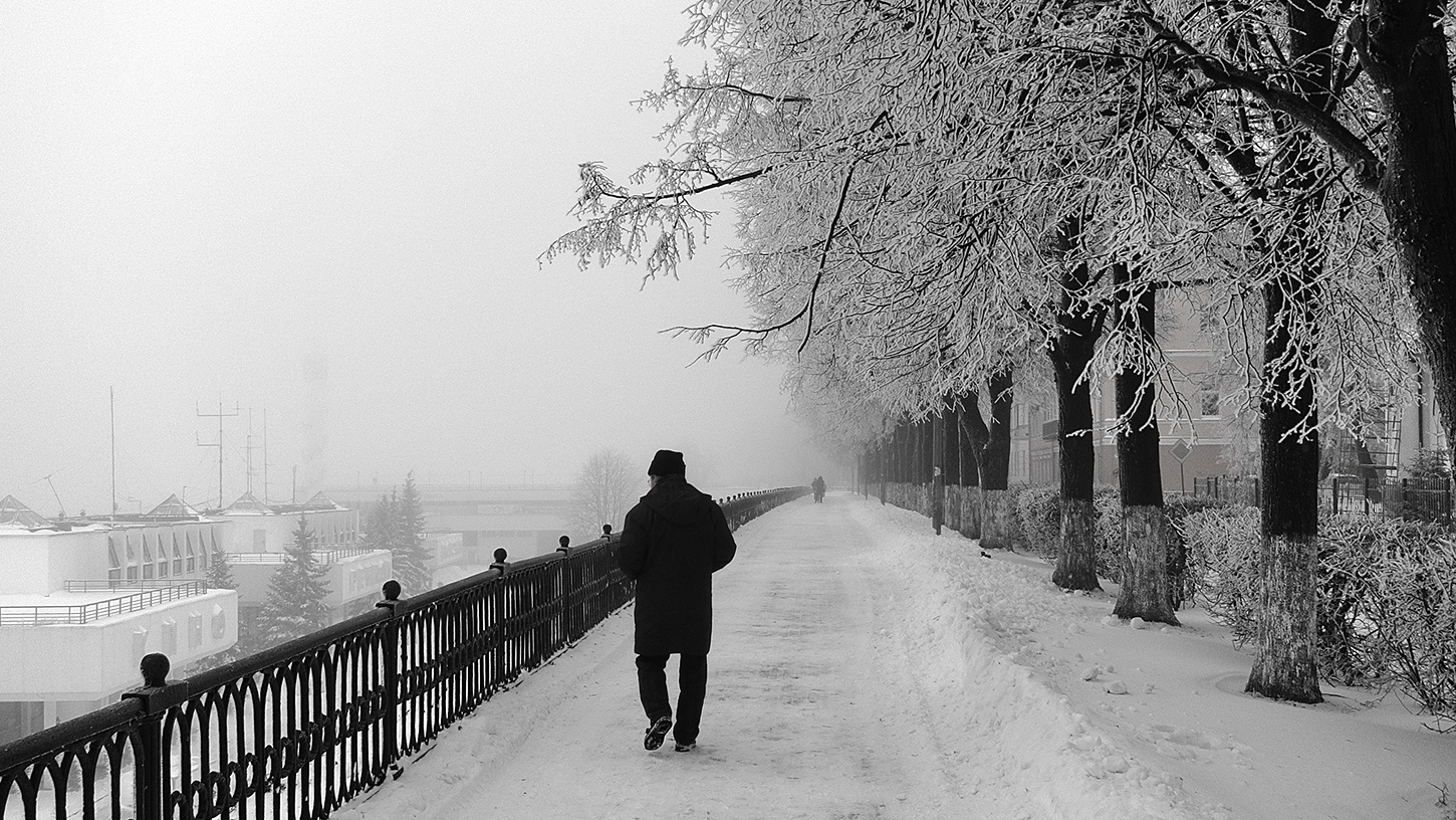 фото "В заснеженном городе" метки: город, черно-белые, 