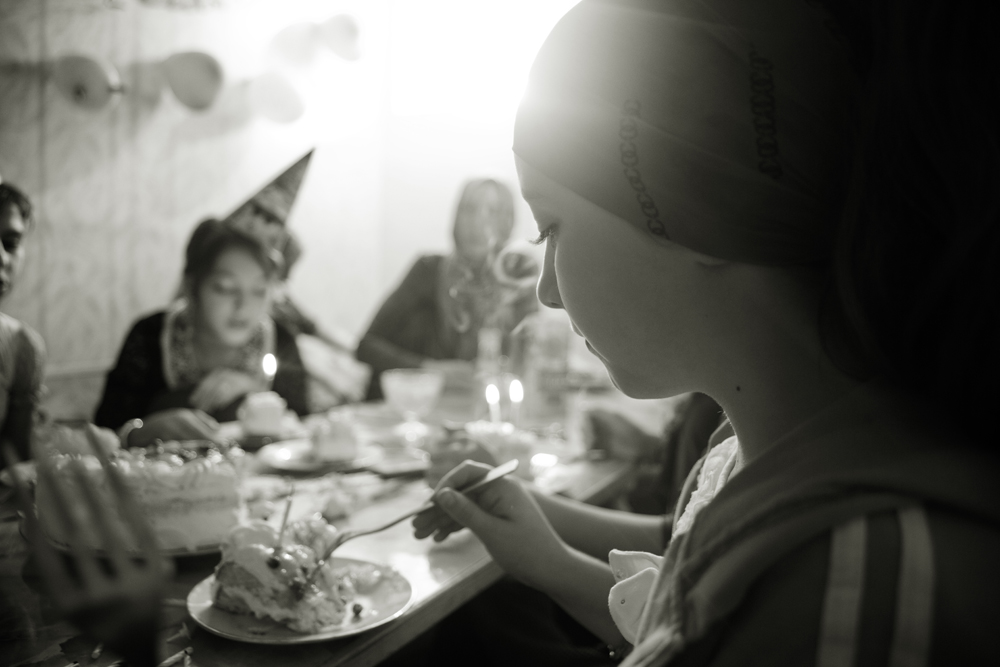 photo "***" tags: genre, reporting, black&white, children, local life