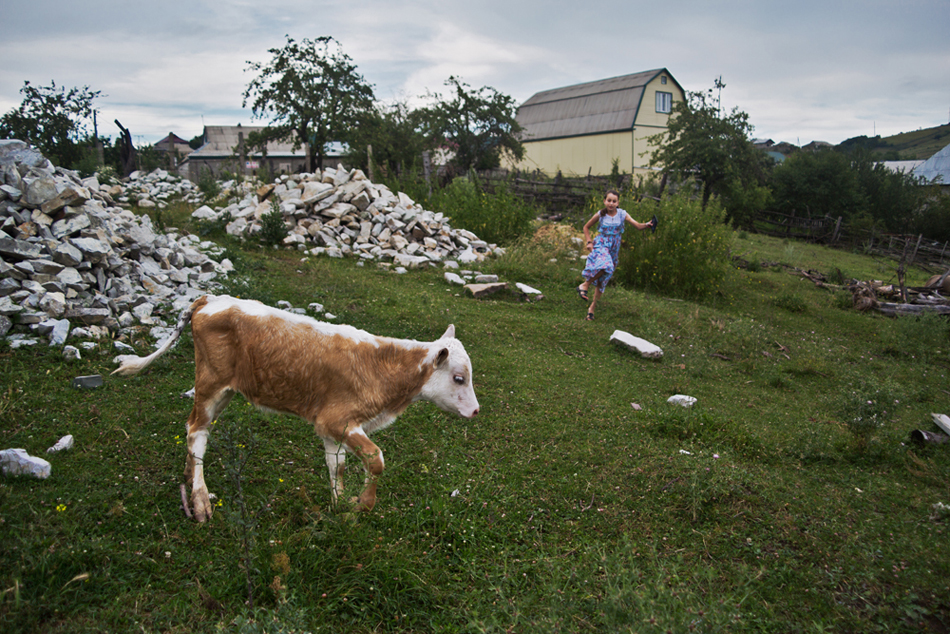 фото "catch me if you can" метки: , local life, деревня, дети