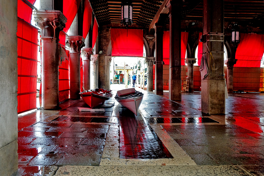 photo "Boat Garage" tags: architecture, 