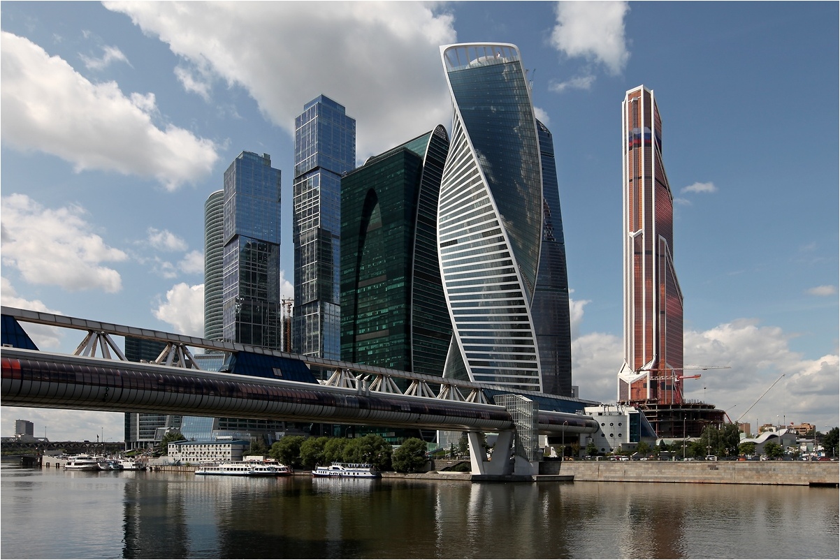 Мост багратион. Багратион Москва Сити. Мост Багратион Москва Сити. Мост Багратион в Москве фото. Торговый мост Багратион архитектура.