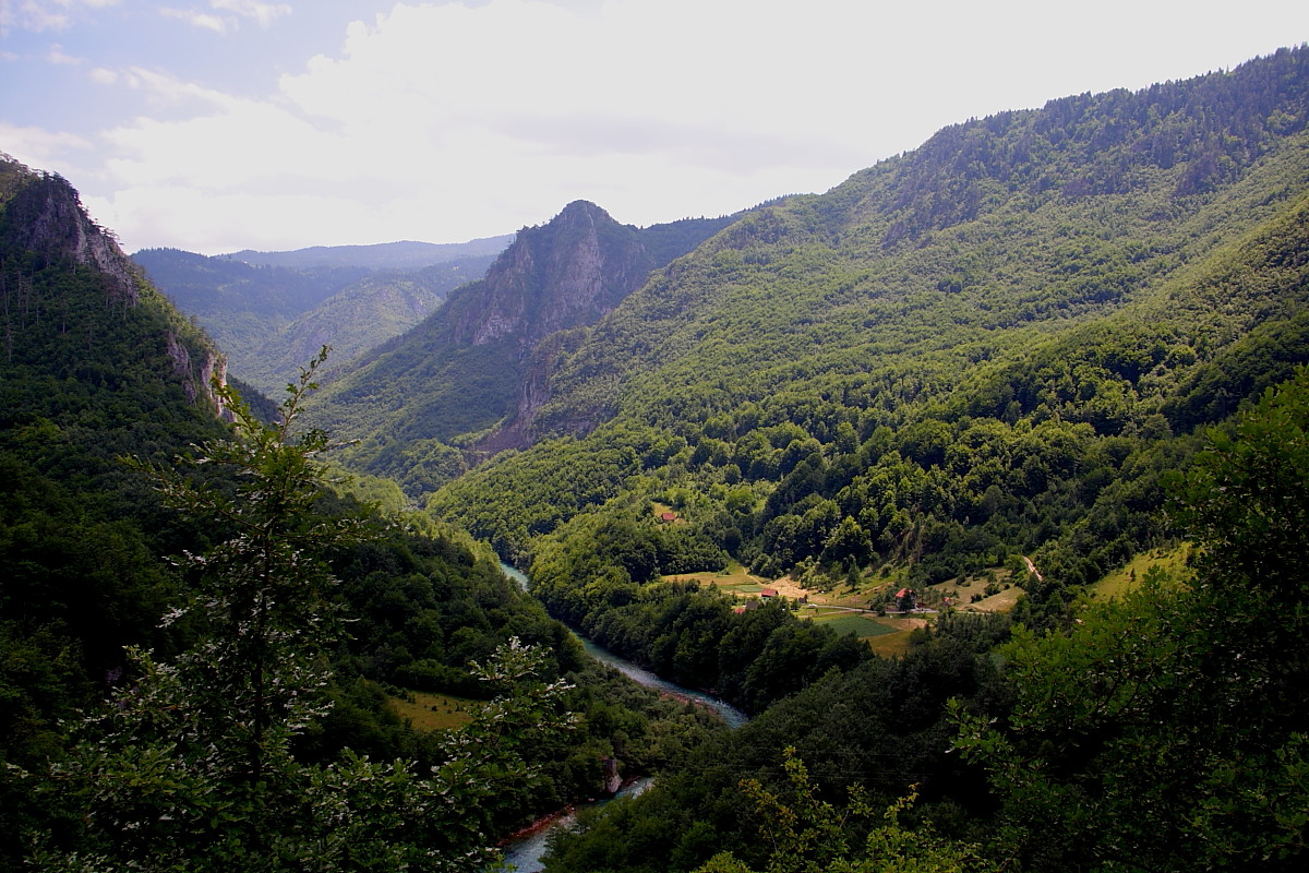 photo "***" tags: landscape, черногория ущелье река горы