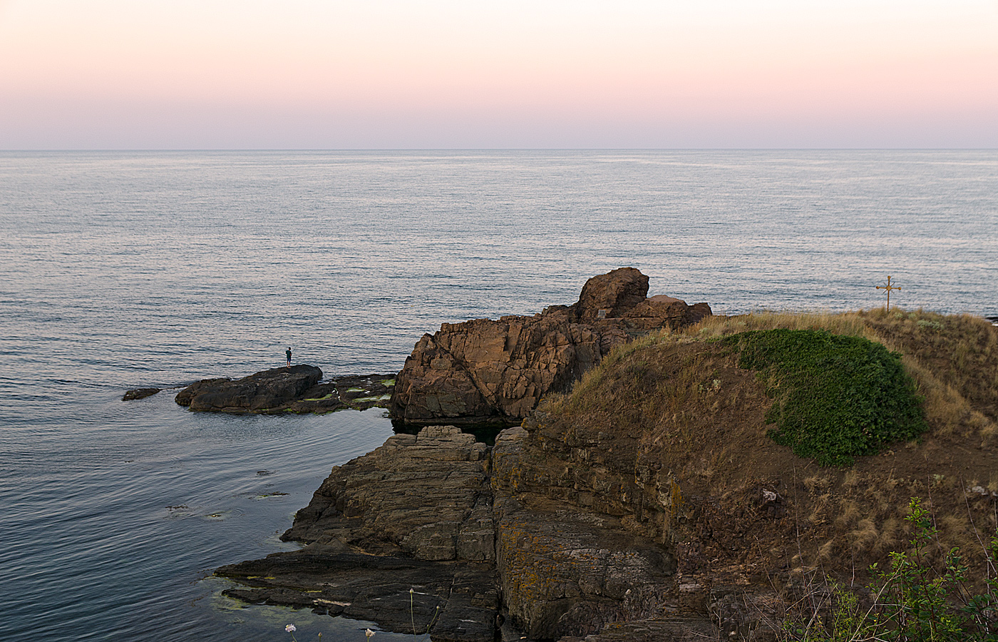 photo "***" tags: landscape, nature, sunset, крест, рыбак