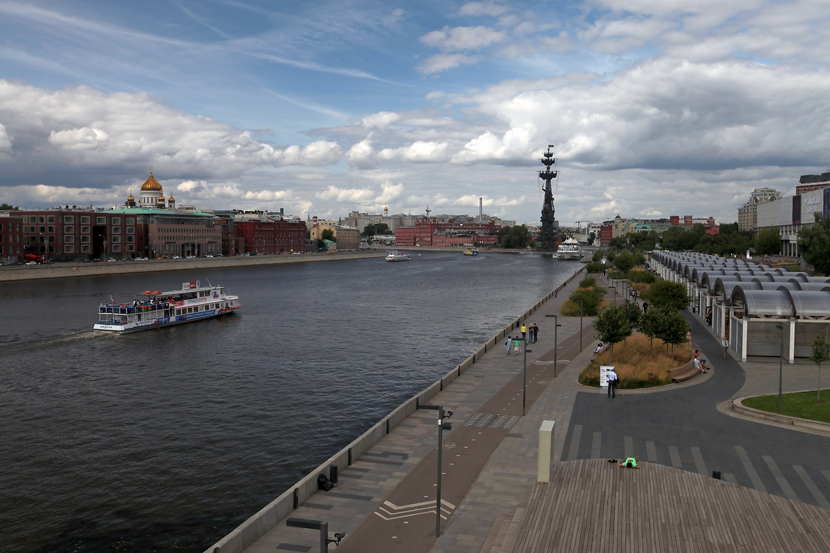 photo "Krymskaya embankment" tags: city, architecture, Москва-река