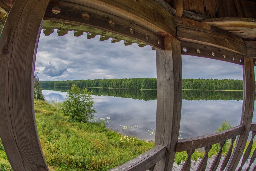 фото "Взгляд с крыльца" метки: , Карелия., вода