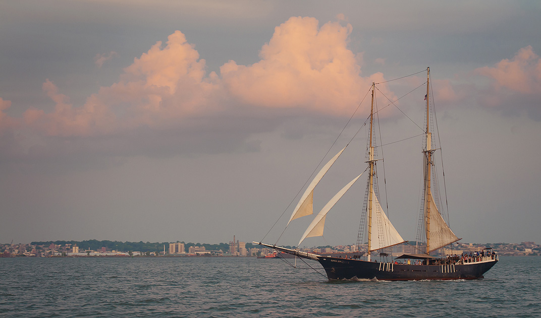 photo "Почти дома / Almost home" tags: landscape, travel, technics, Golden hour, water