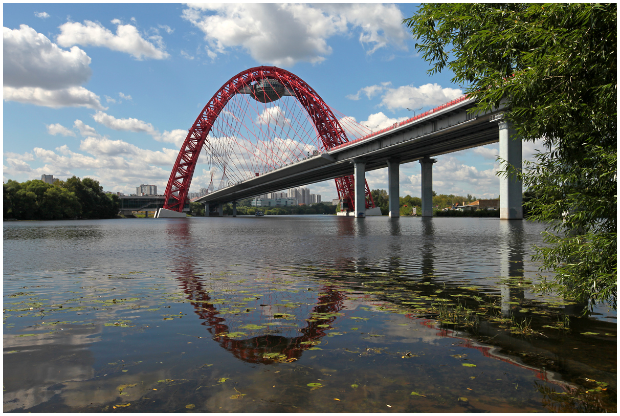 photo "Bridge "Picturesque"" tags: city, architecture, Москва-река