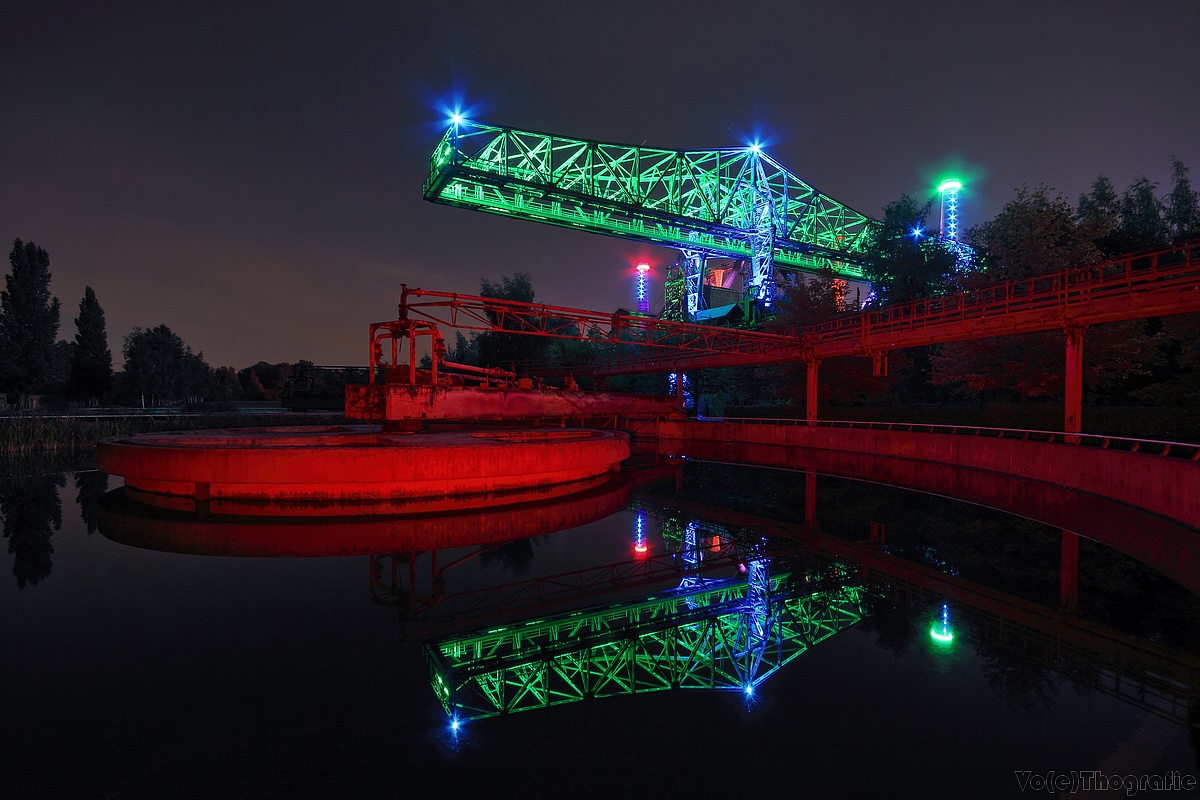 photo "the crocodile" tags: technics, architecture, 