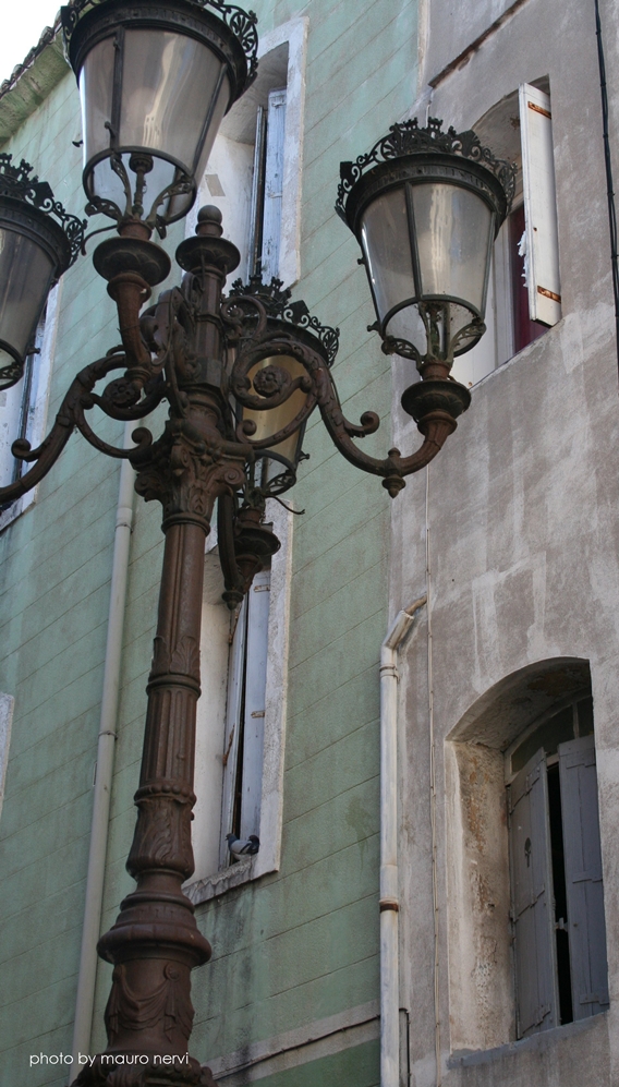 photo "lamp" tags: street, 