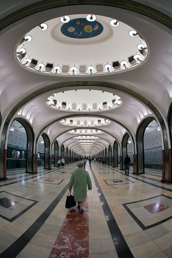 фото "А я иду, шагаю по метро..." метки: архитектура, стрит-фото, 