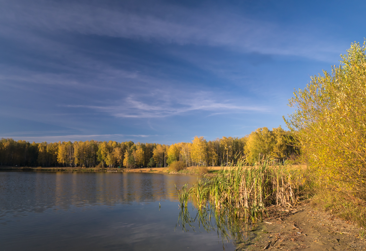 photo "***" tags: landscape, autumn, clouds, lake, water