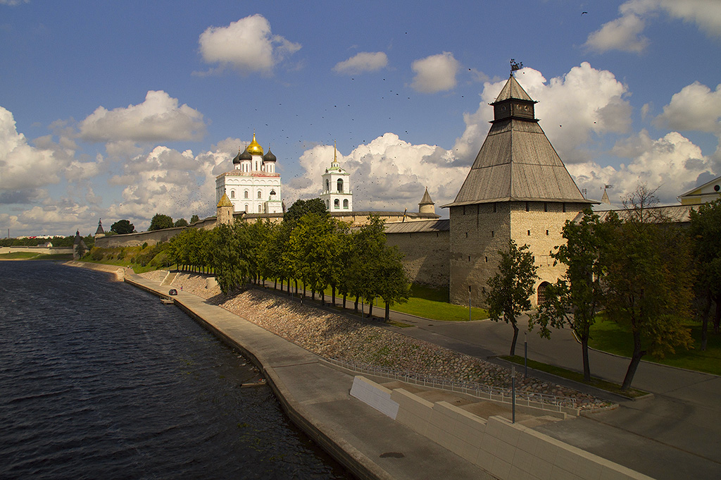 фото "Псковский кремль." метки: пейзаж, город, архитектура, 