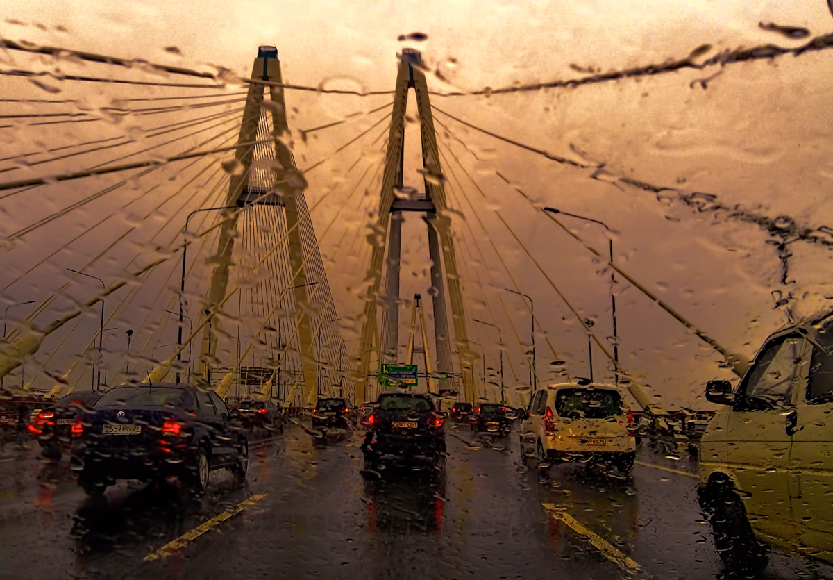 photo "Rain in St. Petersburg" tags: city, rain, summer, Мобилкография, Петербург